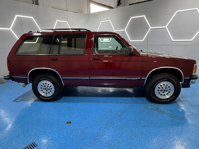 1994 Chevrolet S10 Blazer Sport Utility 4D - photo 10