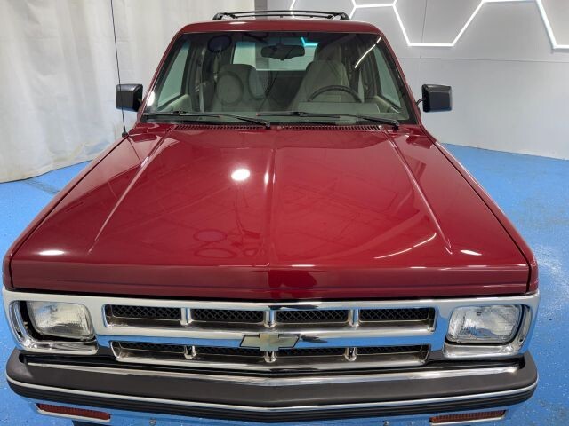 1994 Chevrolet S10 Blazer Sport Utility 4D - photo 11