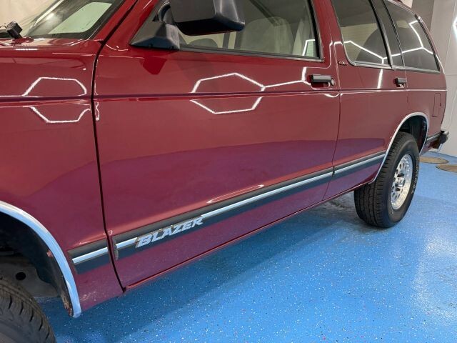 1994 Chevrolet S10 Blazer Sport Utility 4D - photo 13