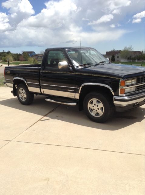 1994 Chevrolet C/K Pickup 1500 Shortbed 4X4 - photo 2