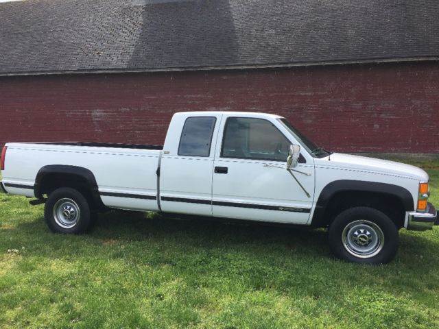 1994 Chevrolet Silverado 2500 454 4x4 no reserve - photo 2