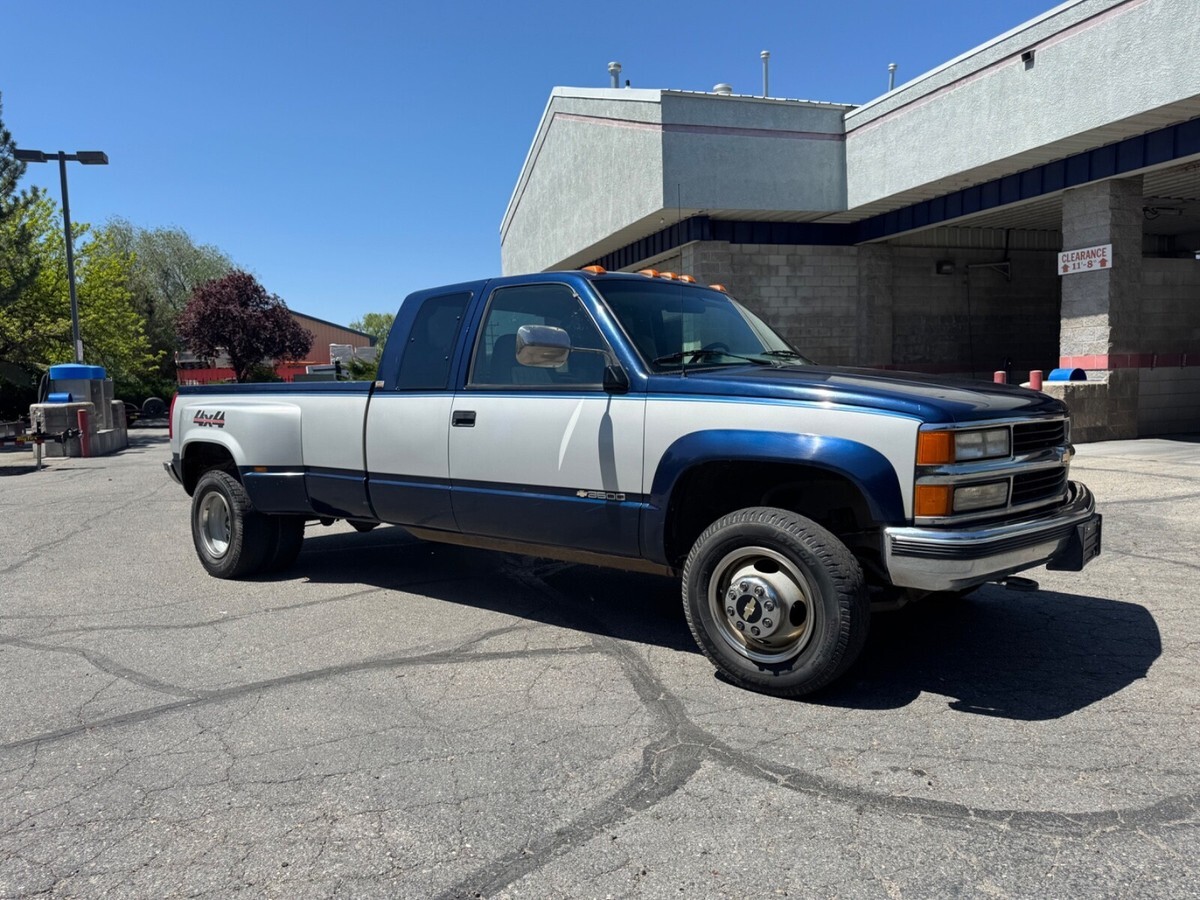 1994 Chevrolet Silverado 3500 K3500 Dually - photo 2