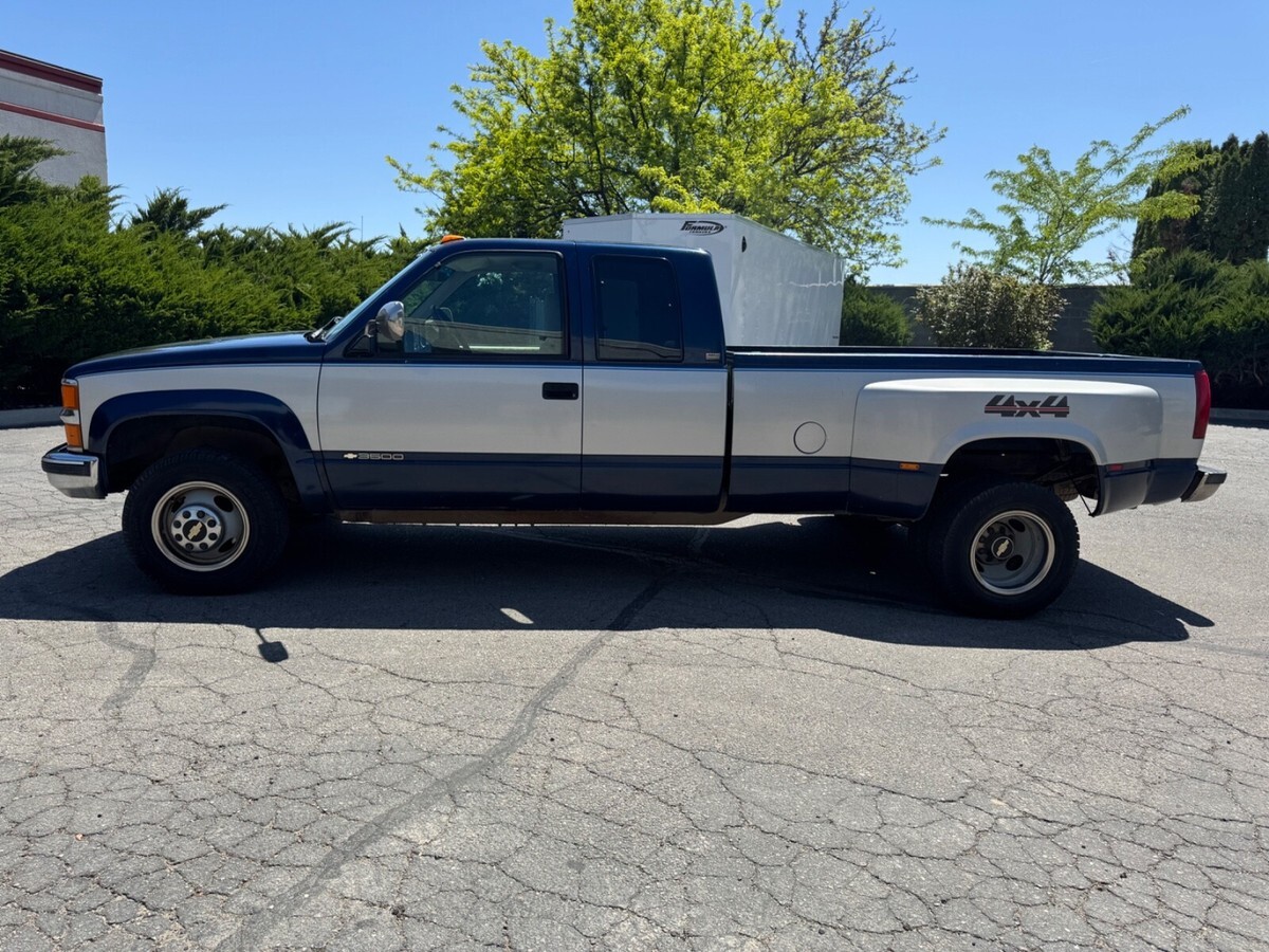 1994 Chevrolet Silverado 3500 K3500 Dually - photo 4