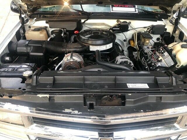 1994 Chevrolet Suburban - photo 8