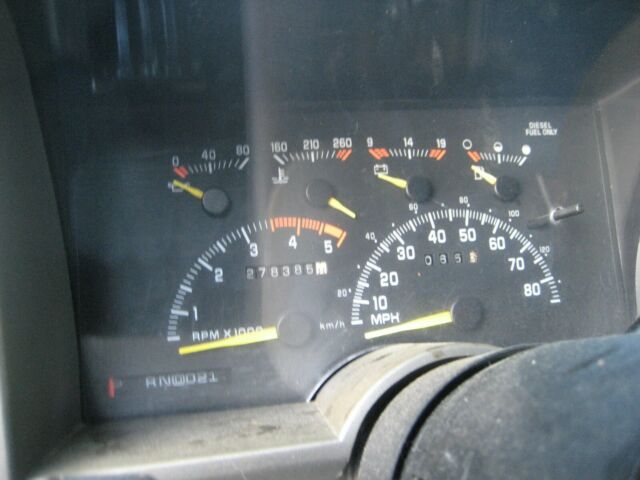 1994 Chevrolet Suburban - photo 4