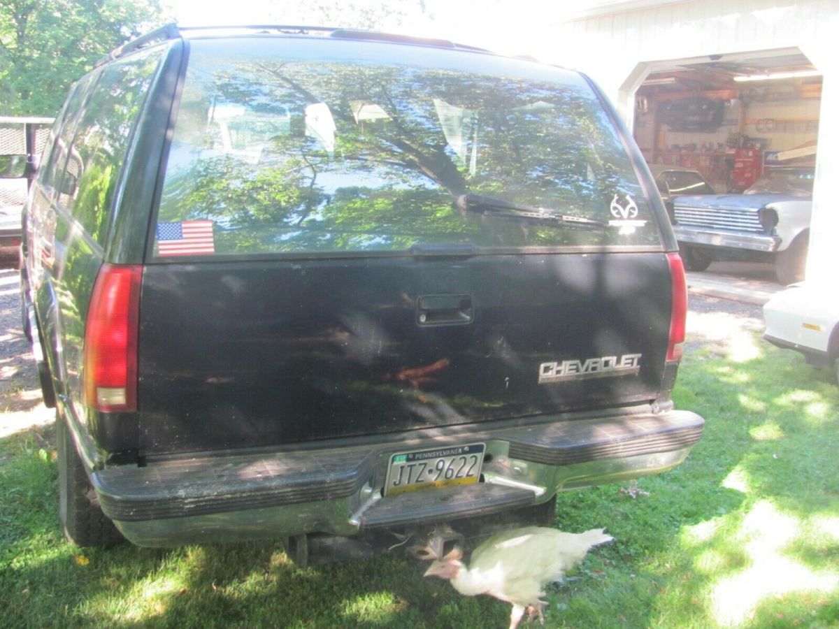 1994 Chevrolet Suburban - photo 4