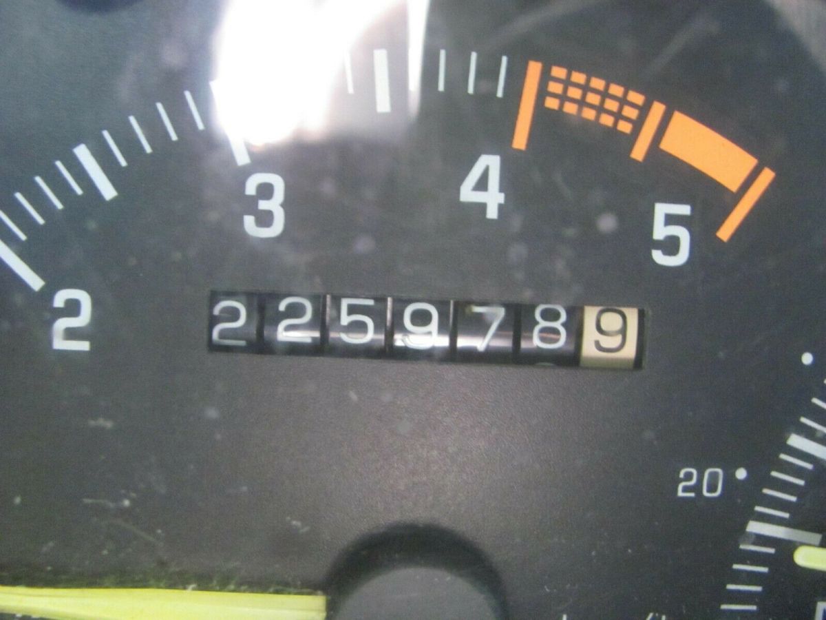 1994 Chevrolet Suburban - photo 6