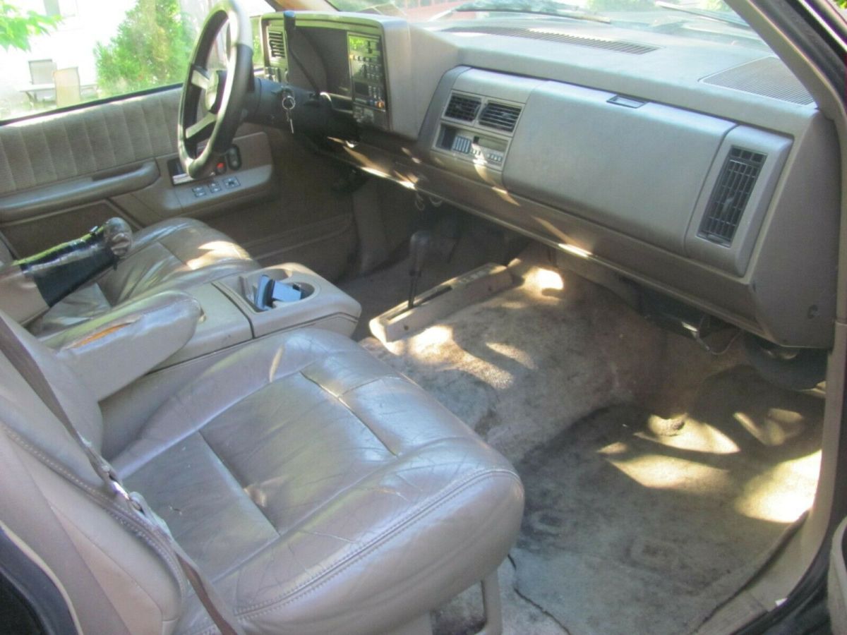 1994 Chevrolet Suburban - photo 9