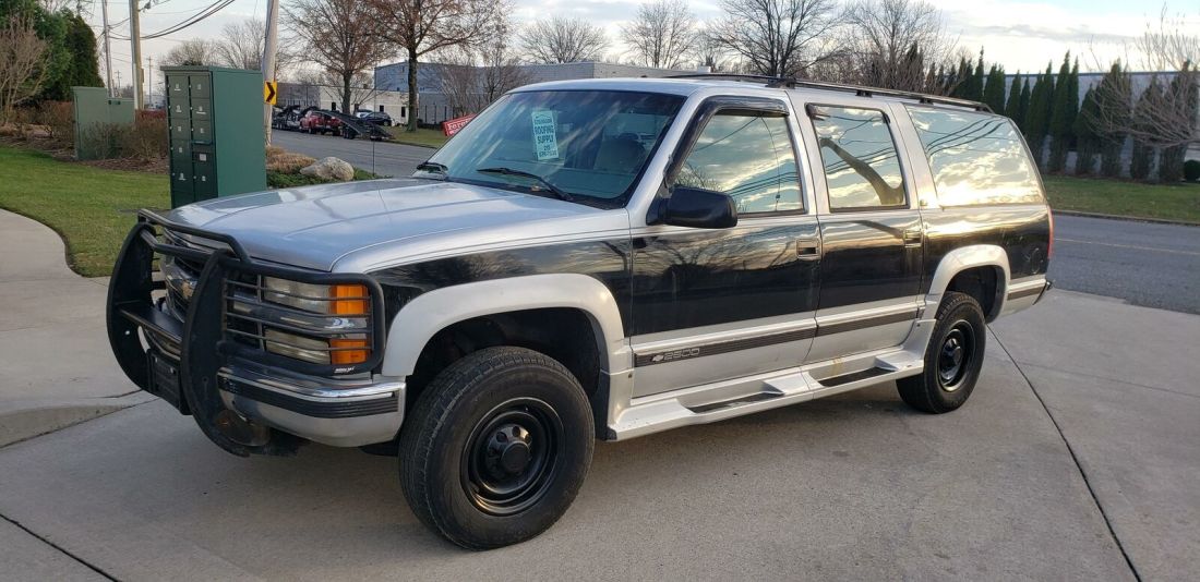 1994 Chevrolet Suburban - photo 2