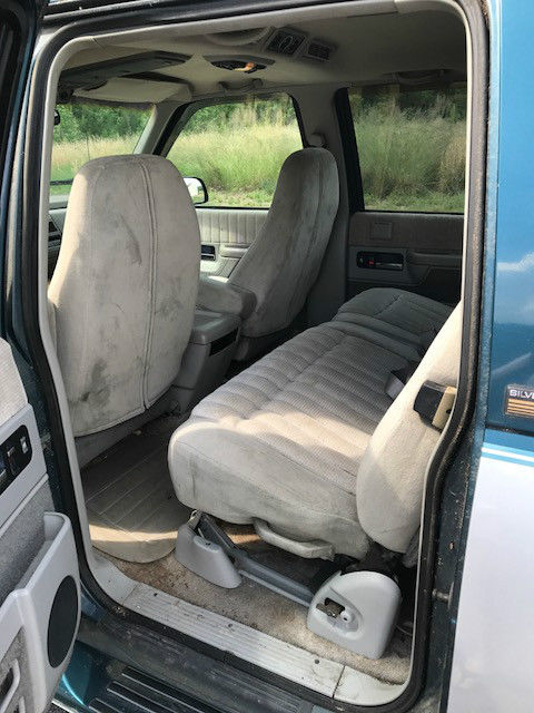 1994 Chevrolet Suburban C2500 - photo 6