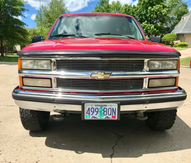 1994 Chevrolet Suburban LT - photo 10