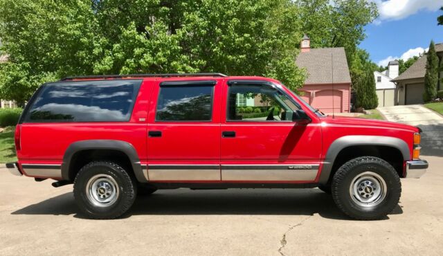 1994 Chevrolet Suburban LT - photo 7