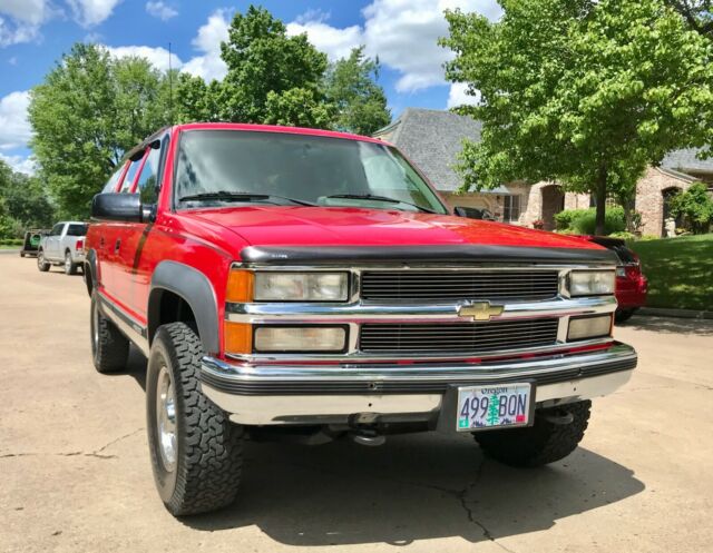 1994 Chevrolet Suburban LT - photo 9