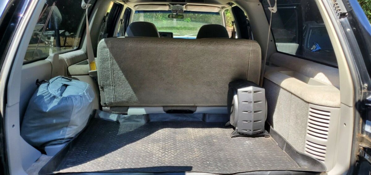 1994 Chevrolet Suburban C1500 - photo 9