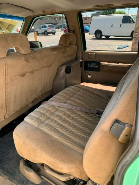 1994 Chevrolet Suburban c2500 - photo 10