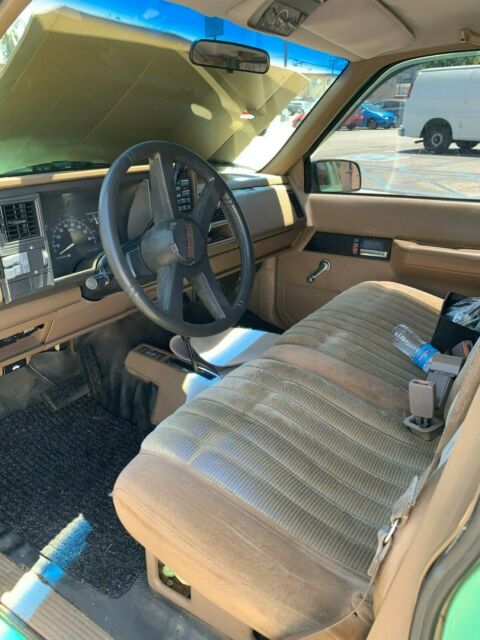 1994 Chevrolet Suburban c2500 - photo 8