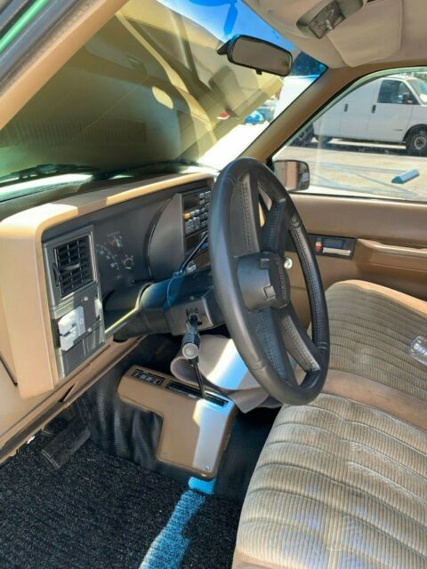 1994 Chevrolet Suburban c2500 - photo 9