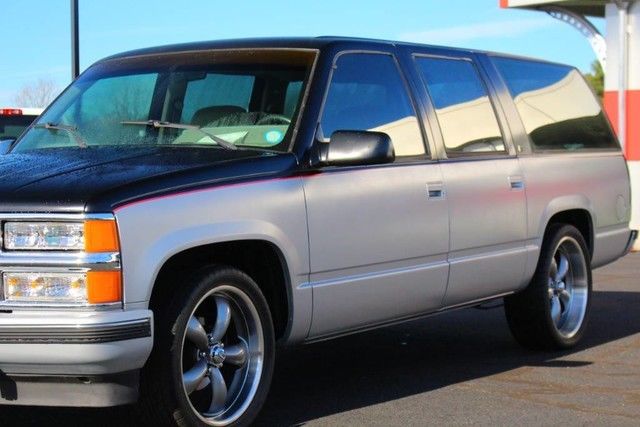 1994 Chevrolet Suburban -- - photo 3