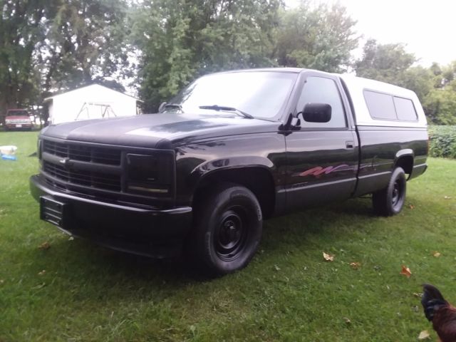 1994 Chevrolet C/K Pickup 1500 W/T - photo 2