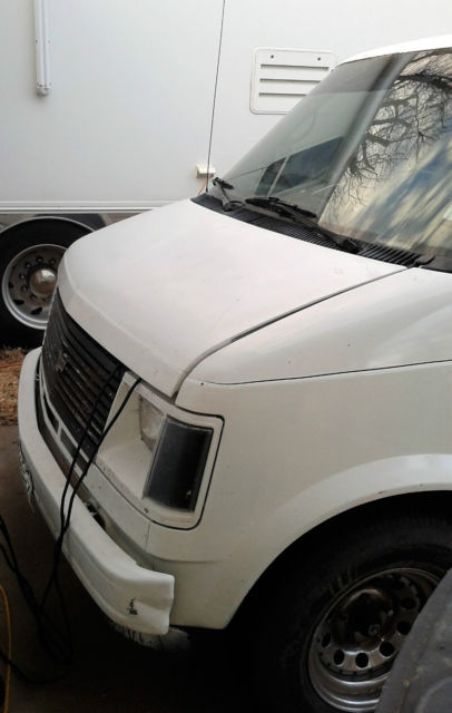 1994 Chevrolet Astro Base Standard Cargo Van 3-Door - photo 3