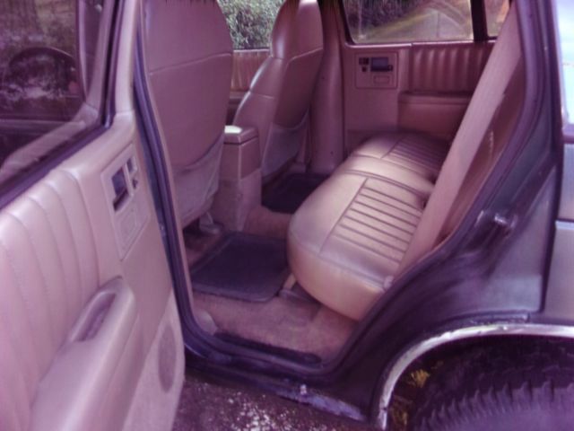 1994 Chevrolet Tahoe LT PACKAGE - photo 4