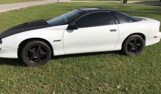 1994 Chevrolet Camaro z28 - photo 3