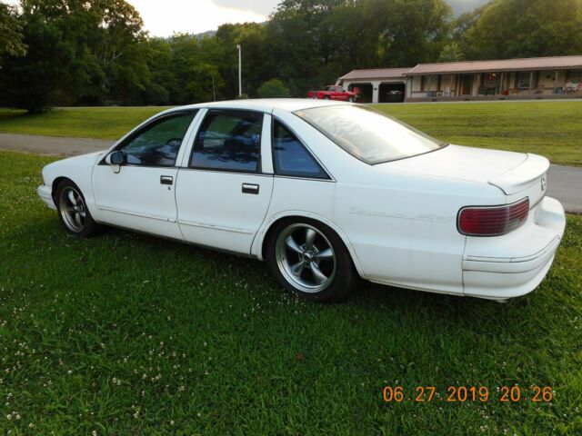 1994 Chevrolet Caprice - photo 2