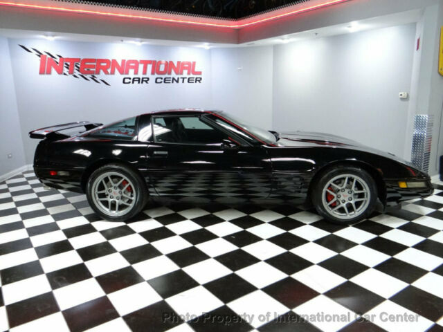 1994 Chevrolet Corvette 2dr Coupe Hatchback - photo 3