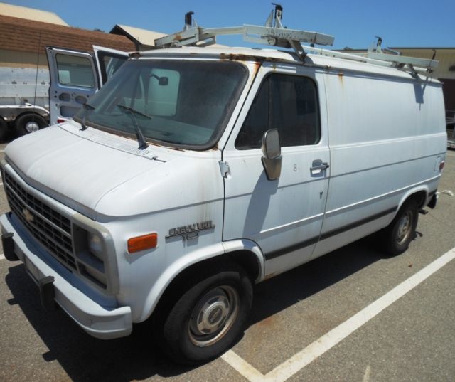 1994 Chevrolet G20 Van - photo 2