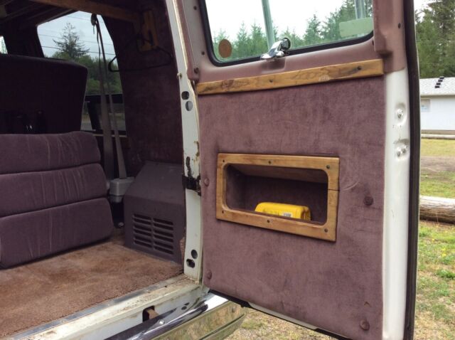 1994 Chevrolet G20 Van Explorer - photo 3