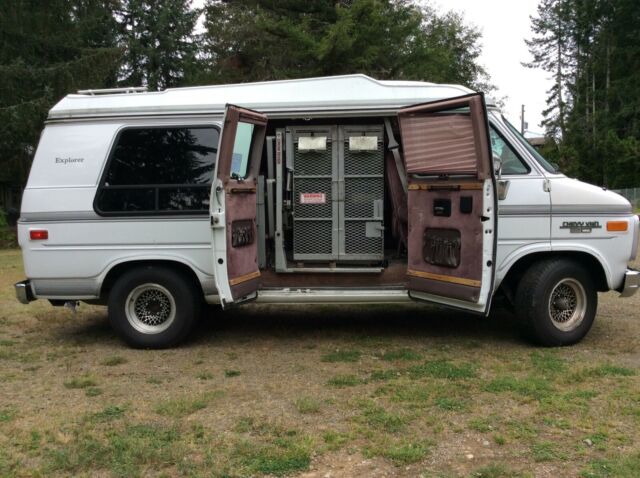 1994 Chevrolet G20 Van Explorer - photo 4