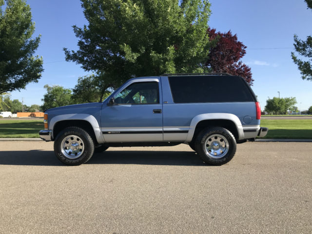 1994 CHEVY K1500 BLAZER 2-DOOR 5.7L 350 V/8 WITH ONLY 79.000 ACTUAL MILES 1994 Chevrolet Tahoe K1500