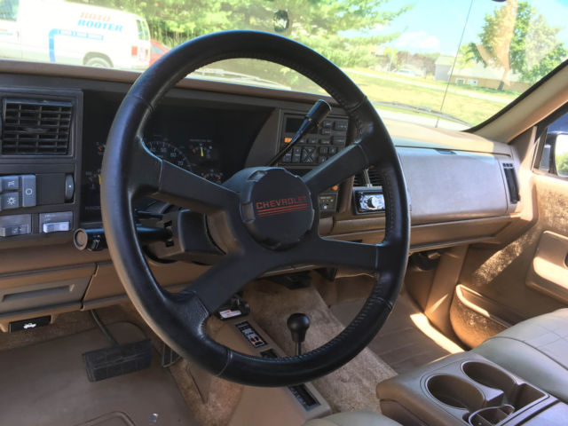 1994 Chevrolet Suburban - photo 10
