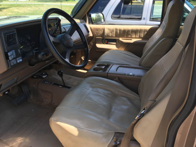 1994 Chevrolet Suburban - photo 9