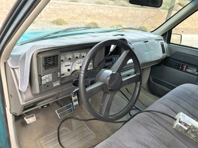 1994 Chevrolet C/K Pickup 1500 - photo 9