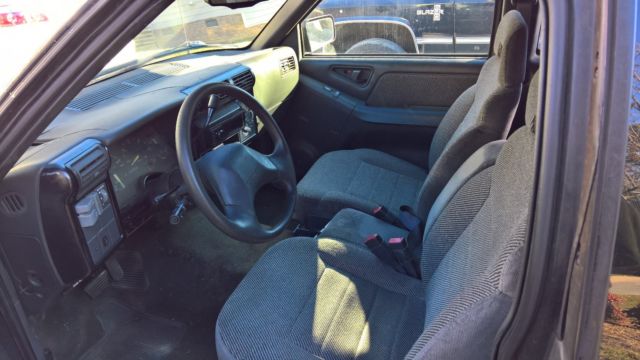 1994 Chevrolet S-10 LS - photo 5