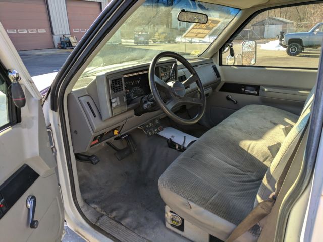 1994 Chevrolet C/K Pickup 3500 - photo 8