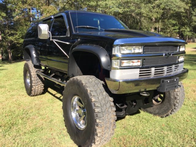 1994 Chevrolet Suburban - photo 2