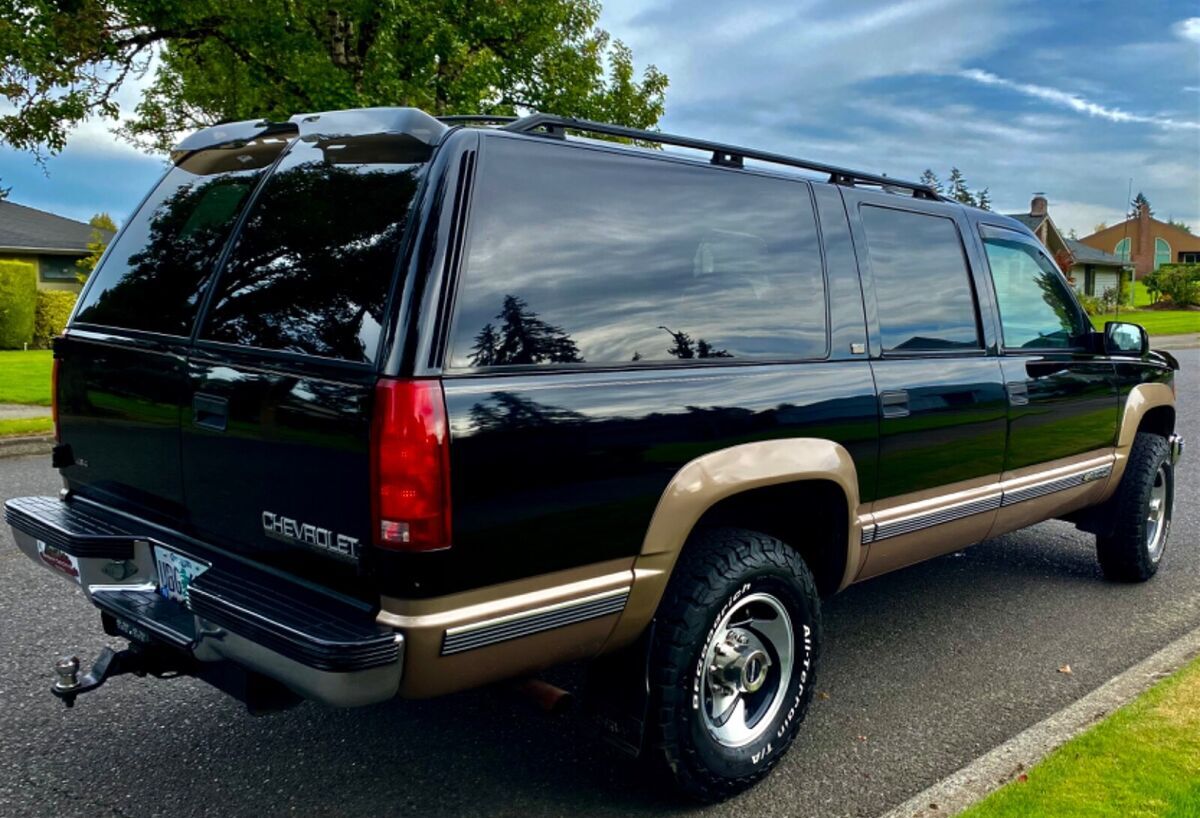 1994 Chevrolet Suburban - photo 4