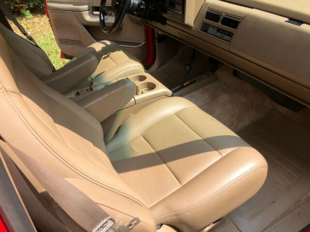 1994 Chevrolet Suburban - photo 12