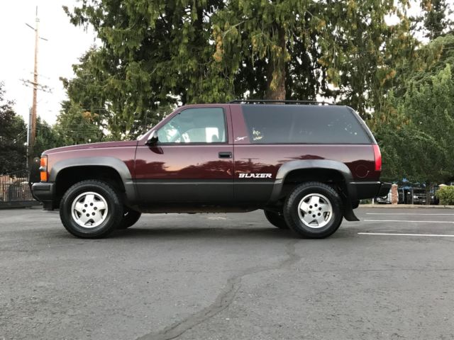 1994 Chevy Tahoe 4x4 2-Door K5 Blazer 5-SPEED 5.7L V8 Eng 126k Miles Rust Free 1994 Chevrolet Tahoe SPORT