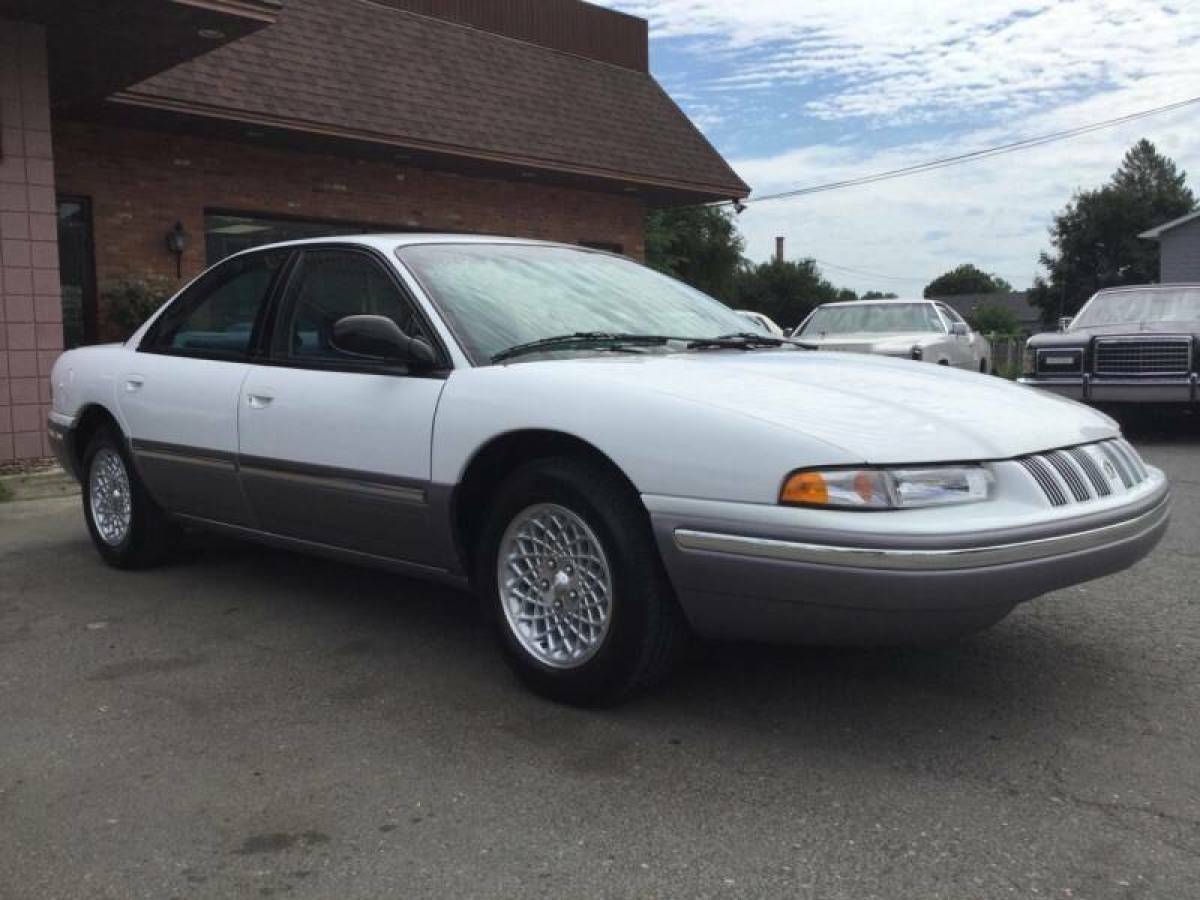 1994 Chrysler Concorde Base 4dr Sedan - photo 4