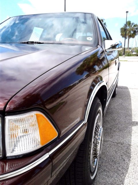 1994 Chrysler LeBaron Sedan - photo 6