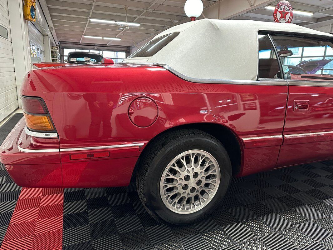 1994 Chrysler LeBaron 2dr Convertible GTC - photo 12