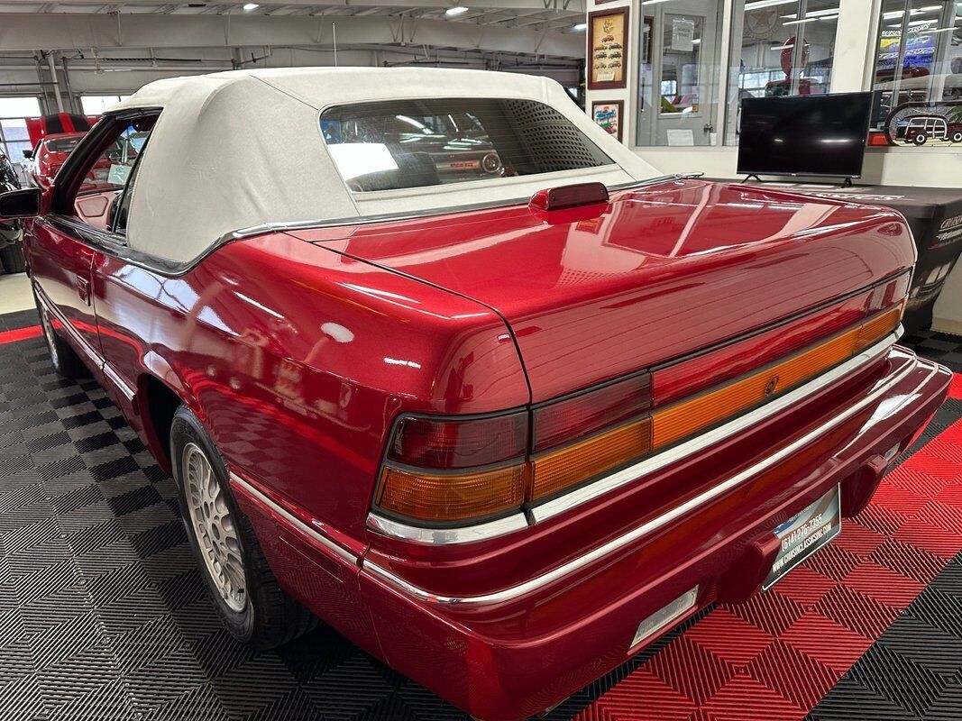 1994 Chrysler LeBaron 2dr Convertible GTC - photo 7