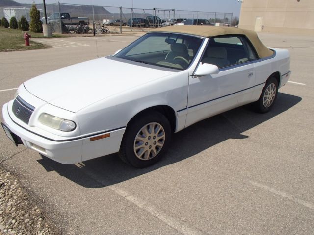 1994 Chrysler LeBaron Convertible - Police Seized 1994 Chrysler LeBaron