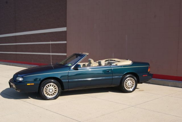 1994 Chrysler LeBaron Convertible - photo 3