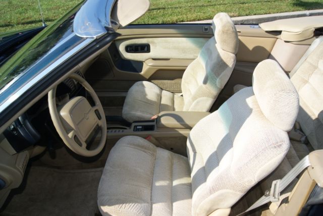 1994 Chrysler LeBaron Convertible - photo 9