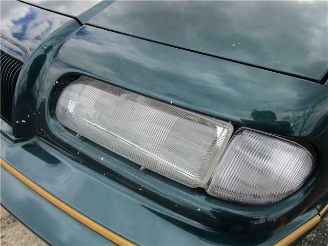 1994 Chrysler LeBaron GTC - photo 9