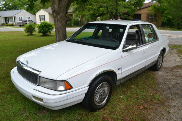 1994 Chrysler LeBaron LE Sedan 4-Door 3.0L 1994 Chrysler LeBaron